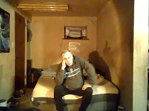 Nightshade7712 online show from December 2024 02:55:01 AM