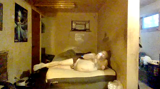 Nightshade7712 online show from December 2024 09:37:01 PM