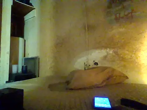 Nightshade7712 online show from September 2025 09:26:01 PM