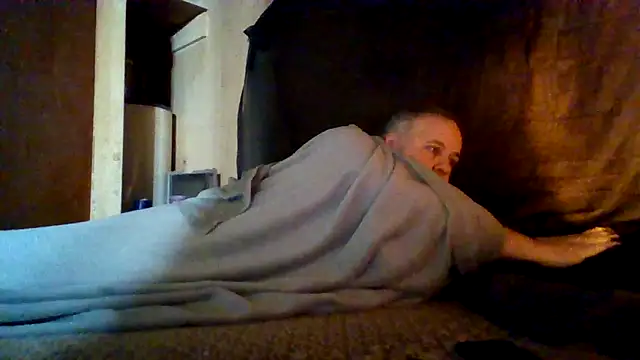 Nightshade7712 online show from November 2025 09:06:01 PM