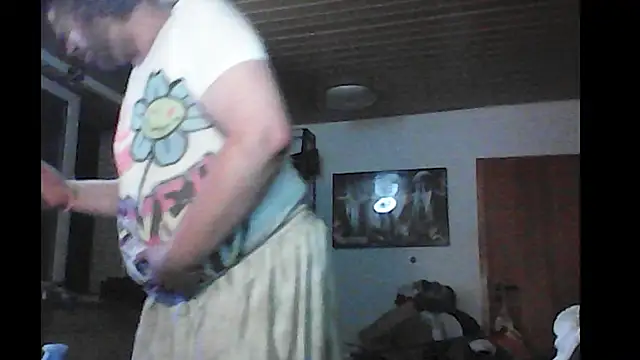 Snapshot of Family666Zombie chatting on June 2026 11:41:01 PM Family666Zombie online show from June 2026 11:41:01 PM