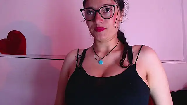 Snapshot of lunazulsj chatting on March 2025 12:33:02 PM lunazulsj online show from March 2025 12:33:02 PM