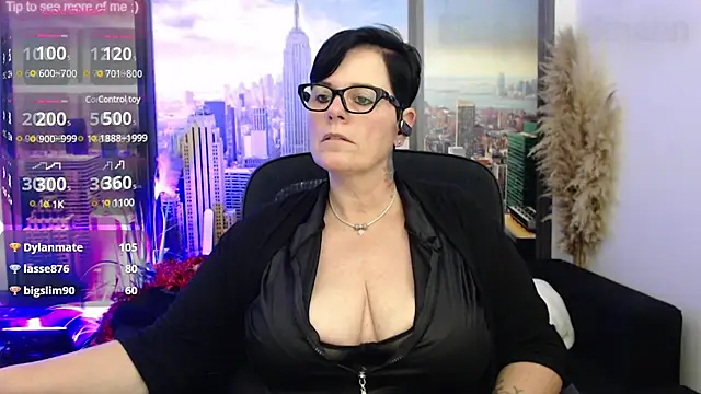 Snapshot of ninarandmann chatting on December 2024 05:26:01 PM ninarandmann online show from December 2024 05:26:01 PM