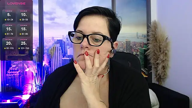 Snapshot of ninarandmann chatting on December 2024 07:21:01 PM ninarandmann online show from December 2024 07:21:01 PM