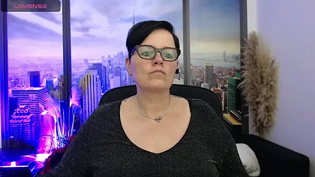 Snapshot of ninarandmann chatting on December 2024 06:06:02 PM ninarandmann online show from December 2024 06:06:02 PM