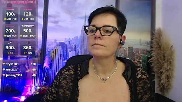 Snapshot of ninarandmann chatting on December 2024 07:52:02 PM ninarandmann online show from December 2024 07:52:02 PM