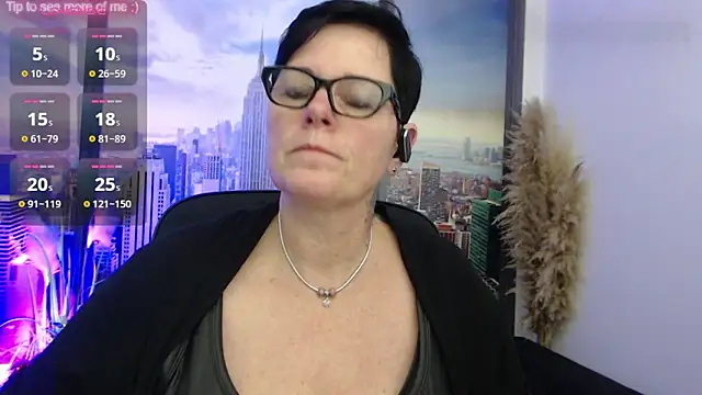 Snapshot of ninarandmann chatting on January 2025 07:27:02 PM ninarandmann online show from January 2025 07:27:02 PM