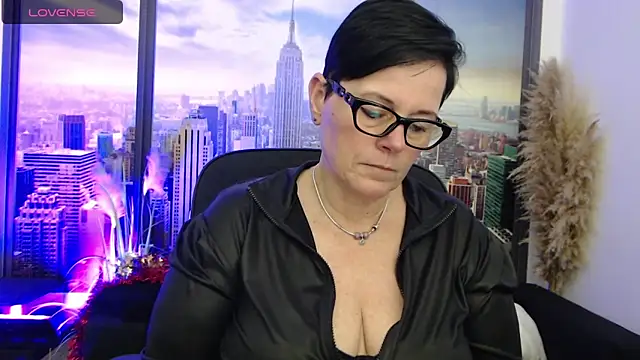 Snapshot of ninarandmann chatting on January 2025 05:07:02 PM ninarandmann online show from January 2025 05:07:02 PM