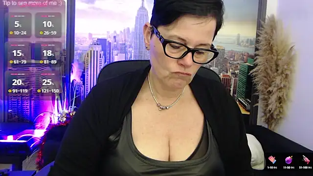 Snapshot of ninarandmann chatting on January 2025 05:59:02 PM ninarandmann online show from January 2025 05:59:02 PM