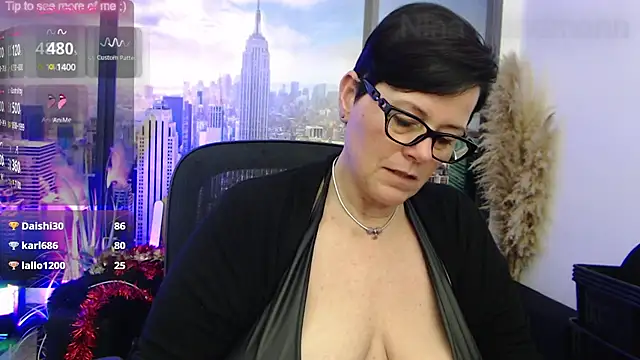 Snapshot of ninarandmann chatting on February 2025 08:57:01 PM ninarandmann online show from February 2025 08:57:01 PM