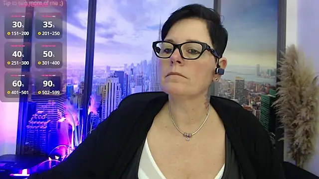 Snapshot of ninarandmann chatting on February 2025 05:33:01 PM ninarandmann online show from February 2025 05:33:01 PM