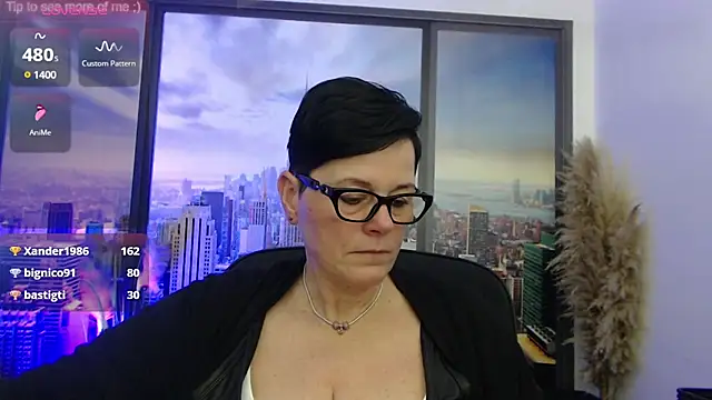 Snapshot of ninarandmann chatting on February 2025 08:34:02 PM ninarandmann online show from February 2025 08:34:02 PM