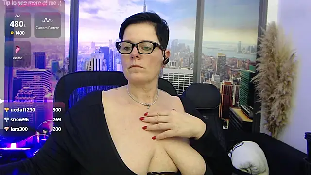 Snapshot of ninarandmann chatting on February 2025 09:21:02 PM ninarandmann online show from February 2025 09:21:02 PM