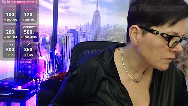 Snapshot of ninarandmann chatting on February 2025 06:54:02 PM ninarandmann online show from February 2025 06:54:02 PM