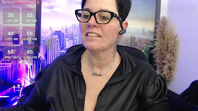 Snapshot of ninarandmann chatting on March 2025 05:47:01 PM ninarandmann online show from March 2025 05:47:01 PM