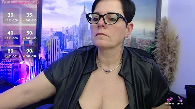 Snapshot of ninarandmann chatting on March 2025 06:47:02 PM ninarandmann online show from March 2025 06:47:02 PM