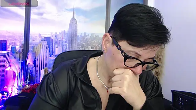 Snapshot of ninarandmann chatting on March 2025 07:06:02 PM ninarandmann online show from March 2025 07:06:02 PM