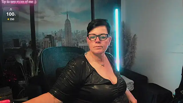 Snapshot of ninarandmann chatting on September 2025 07:47:01 PM ninarandmann online show from September 2025 07:47:01 PM