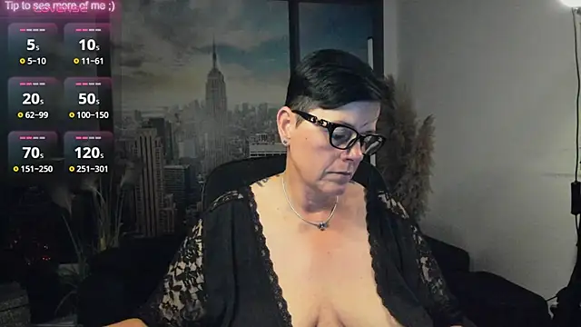 Snapshot of ninarandmann chatting on September 2025 06:18:02 PM ninarandmann online show from September 2025 06:18:02 PM