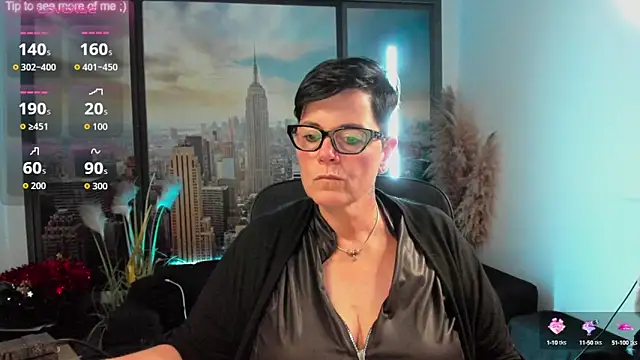 Snapshot of ninarandmann chatting on September 2025 03:50:01 PM ninarandmann online show from September 2025 03:50:01 PM