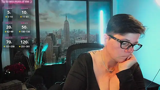 Snapshot of ninarandmann chatting on October 2025 04:49:01 PM ninarandmann online show from October 2025 04:49:01 PM