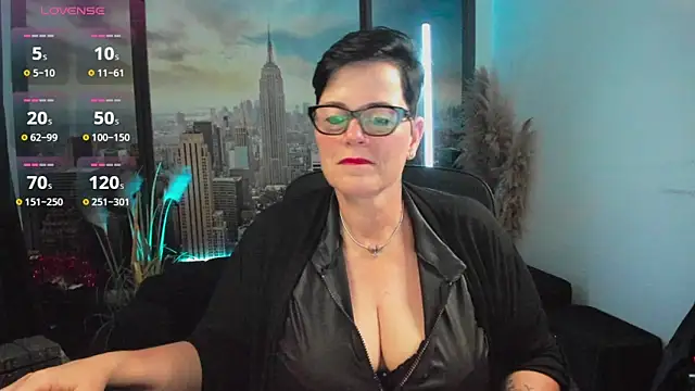 Snapshot of ninarandmann chatting on October 2025 04:59:01 PM ninarandmann online show from October 2025 04:59:01 PM