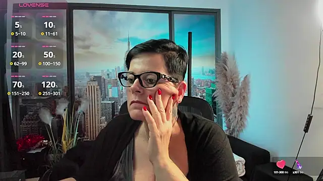 Snapshot of ninarandmann chatting on October 2025 06:18:01 PM ninarandmann online show from October 2025 06:18:01 PM