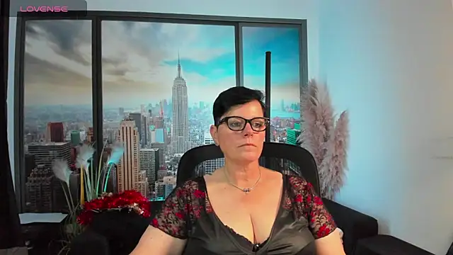 Snapshot of ninarandmann chatting on October 2025 05:14:02 PM ninarandmann online show from October 2025 05:14:02 PM