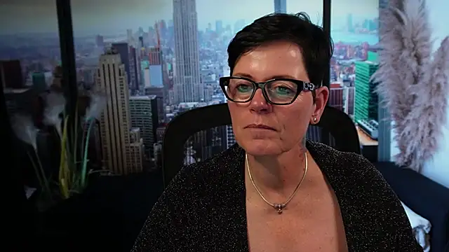 Snapshot of ninarandmann chatting on October 2025 06:53:01 PM ninarandmann online show from October 2025 06:53:01 PM