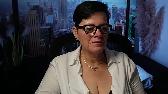 Snapshot of ninarandmann chatting on November 2025 06:53:02 PM ninarandmann online show from November 2025 06:53:02 PM