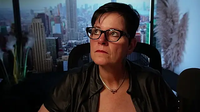 Snapshot of ninarandmann chatting on November 2025 04:52:01 PM ninarandmann online show from November 2025 04:52:01 PM