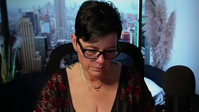 Snapshot of ninarandmann chatting on November 2025 06:06:01 PM ninarandmann online show from November 2025 06:06:01 PM