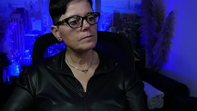 ninarandmann online show from December 2025 08:04:02 PM