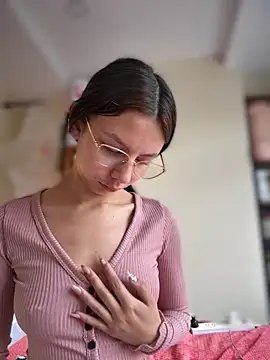 Bonniepark online show from October 2025 12:50:01 PM