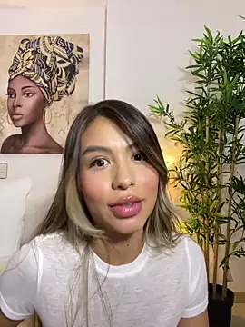  laura 02 online show from January 2025 08:34:02 PM