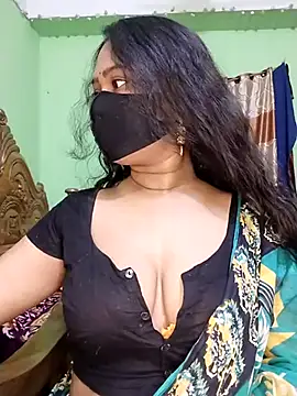 Idhika Paul online show from March 2025 11:31:01 PM