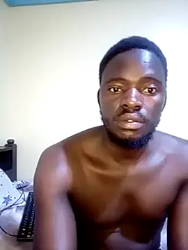 Snapshot of MaskedGQ chatting on February 2025 02:33:02 AM MaskedGQ online show from February 2025 02:33:02 AM