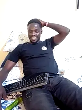 Snapshot of MaskedGQ chatting on February 2025 08:14:02 PM MaskedGQ online show from February 2025 08:14:02 PM