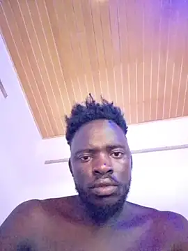 Snapshot of MaskedGQ chatting on October 2025 09:30:02 AM MaskedGQ online show from October 2025 09:30:02 AM