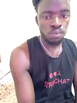 Snapshot of MaskedGQ chatting on October 2025 11:33:02 AM MaskedGQ online show from October 2025 11:33:02 AM