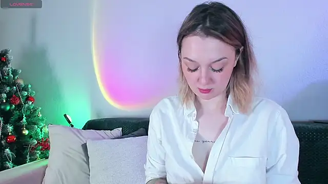 CrystalRey online show from December 2025 03:47:02 AM