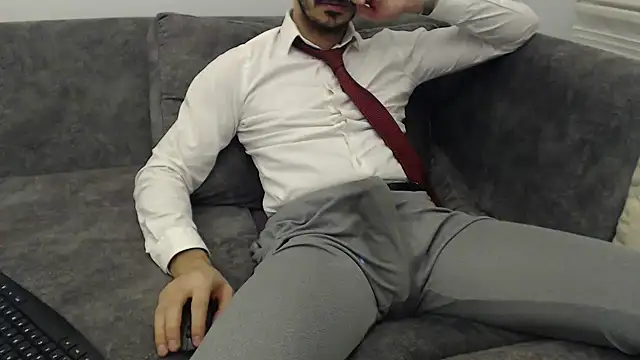 Naughtb0y online show from February 2026 11:54:01 PM