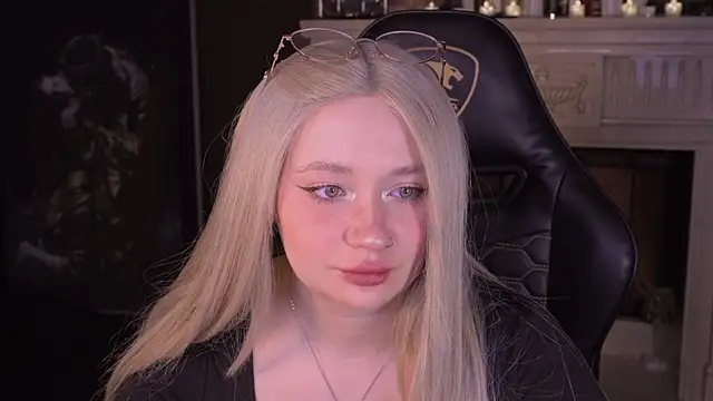 carolina elf online show from April 2026 05:32:02 AM