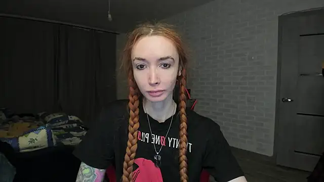 Roxy Silver online show from February 2025 09:11:02 PM