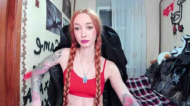 Roxy Silver online show from September 2025 08:31:01 PM