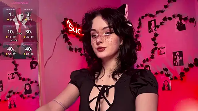Snapshot of Alice_Succuby chatting on March 2026 06:25:01 PM Alice Succuby online show from March 2026 06:25:01 PM
