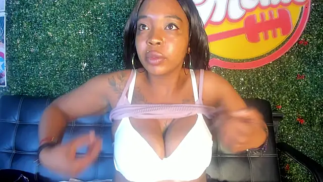 Charlotte  Brown  online show from September 2025 01:37:01 PM