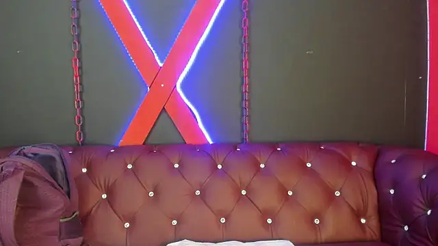 Charlotte  Brown  online show from November 2025 01:23:02 PM