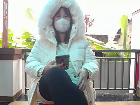 Nanaly Sweet online show from February 2025 04:50:01 AM