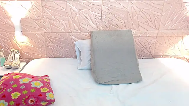 Snapshot of Amarantha_love69 chatting on February 2025 01:22:01 PM Amarantha love69 online show from February 2025 01:22:01 PM